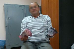 СБУ задержала харьковчанина, который обналичивал деньги для боевиков