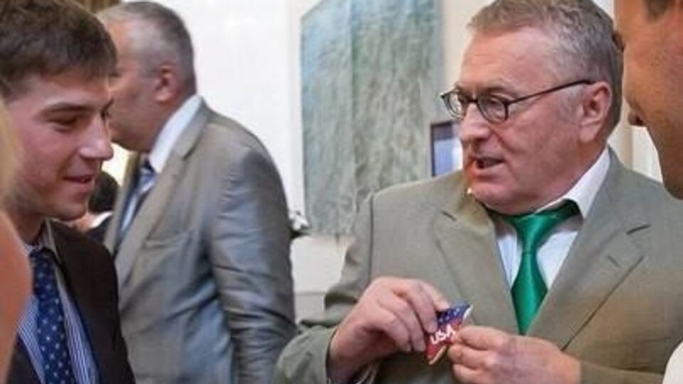 Жириновский с печеньем Госдепа