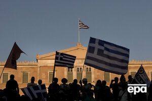 В МВД Греции сообщили, что по предварительным подсчетам, большинство граждан проголосовали против предложений кредиторов