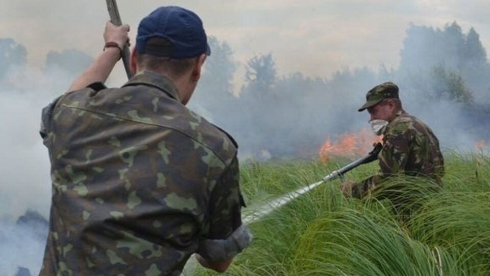 Пожарные контролируют ситуацию