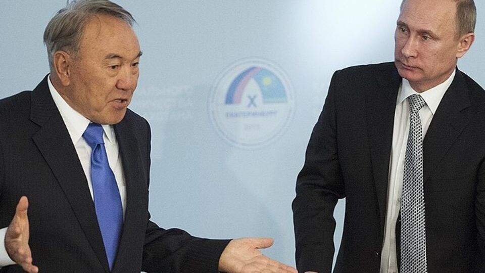 Президенты России и Казахстана поговорили по телефону о евразийской интеграции и ситуации в Украине