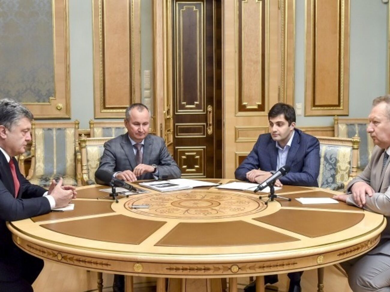 Порошенко:&nbsp;Коррупционеры должны быть привлечены к ответственности