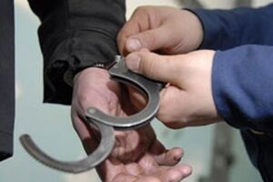 По словам задержанного россиянина, он в апреле 2015 года он приехал в город Алчевск Луганской области