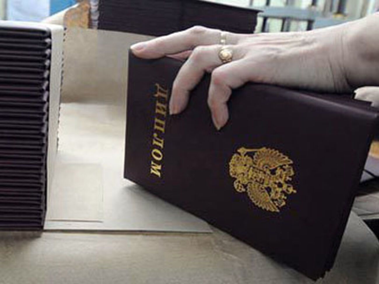 Совсун: Выдача "ДНР" и "ЛНР" дипломов российских вузов ставит под вопрос репутацию таких вузов