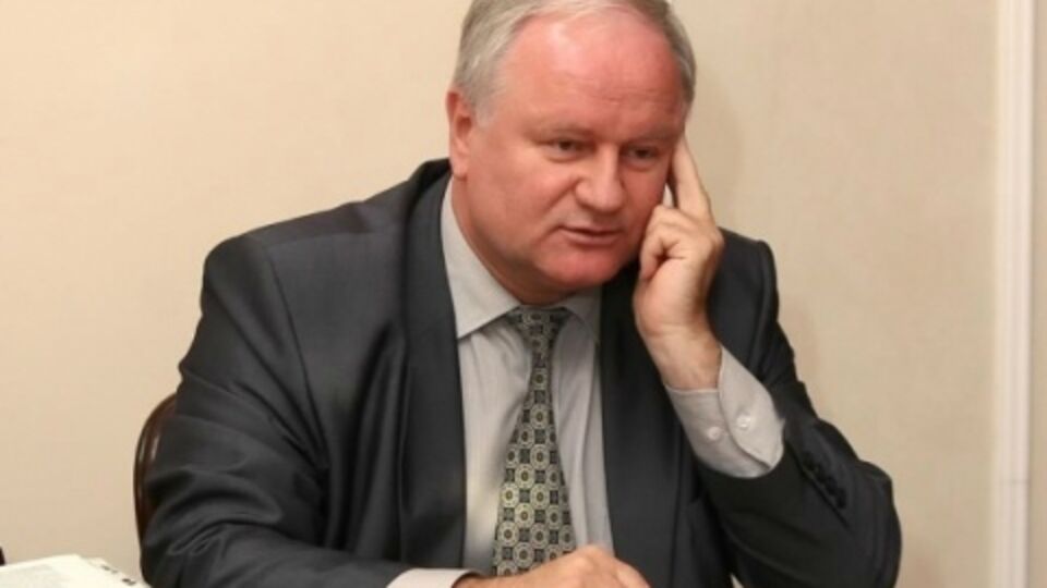 Николай Обиход предлагает посмотреть, кто привел задержанных прокуроров на работу