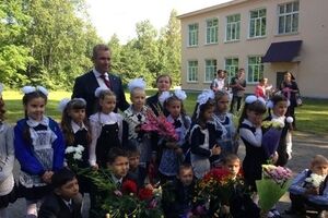 Детский омбудсмен РФ Астахов решил узнать у читателей, можно ли связывать детей