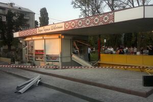 Взорвавшийся киоск находился на автобусной остановке