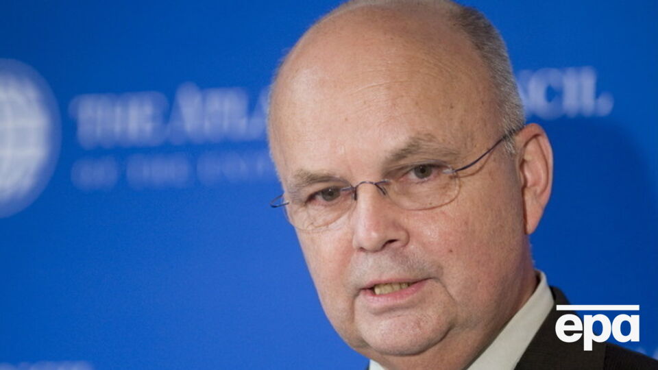 Бывший директор ЦРУ и АНБ Майк Хайден считает, что Америка должна дать Украине оружие