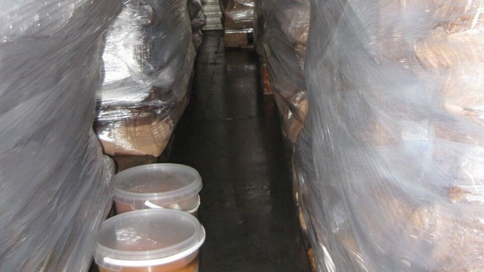 По словам инспекторов, груз не соответствовал требованиям Россельхознадзора