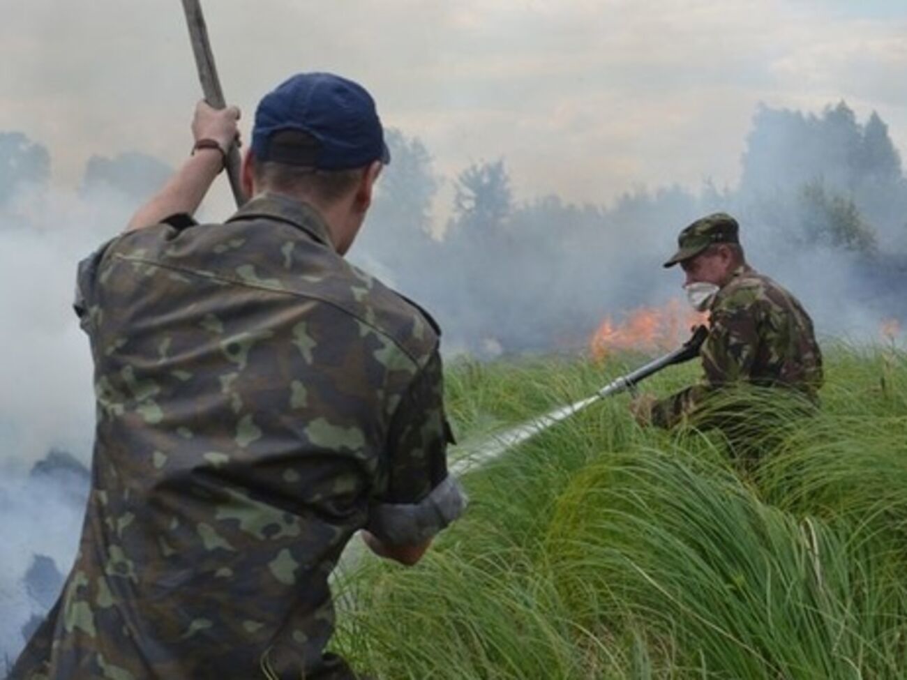 Ситуация в Чернобыльской зоне контролируемая, уверены в ГСЧС