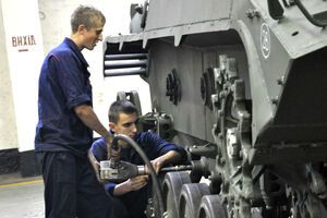 "Укроборонпром" за год изготовил и передал армии 105 единиц бронетехники