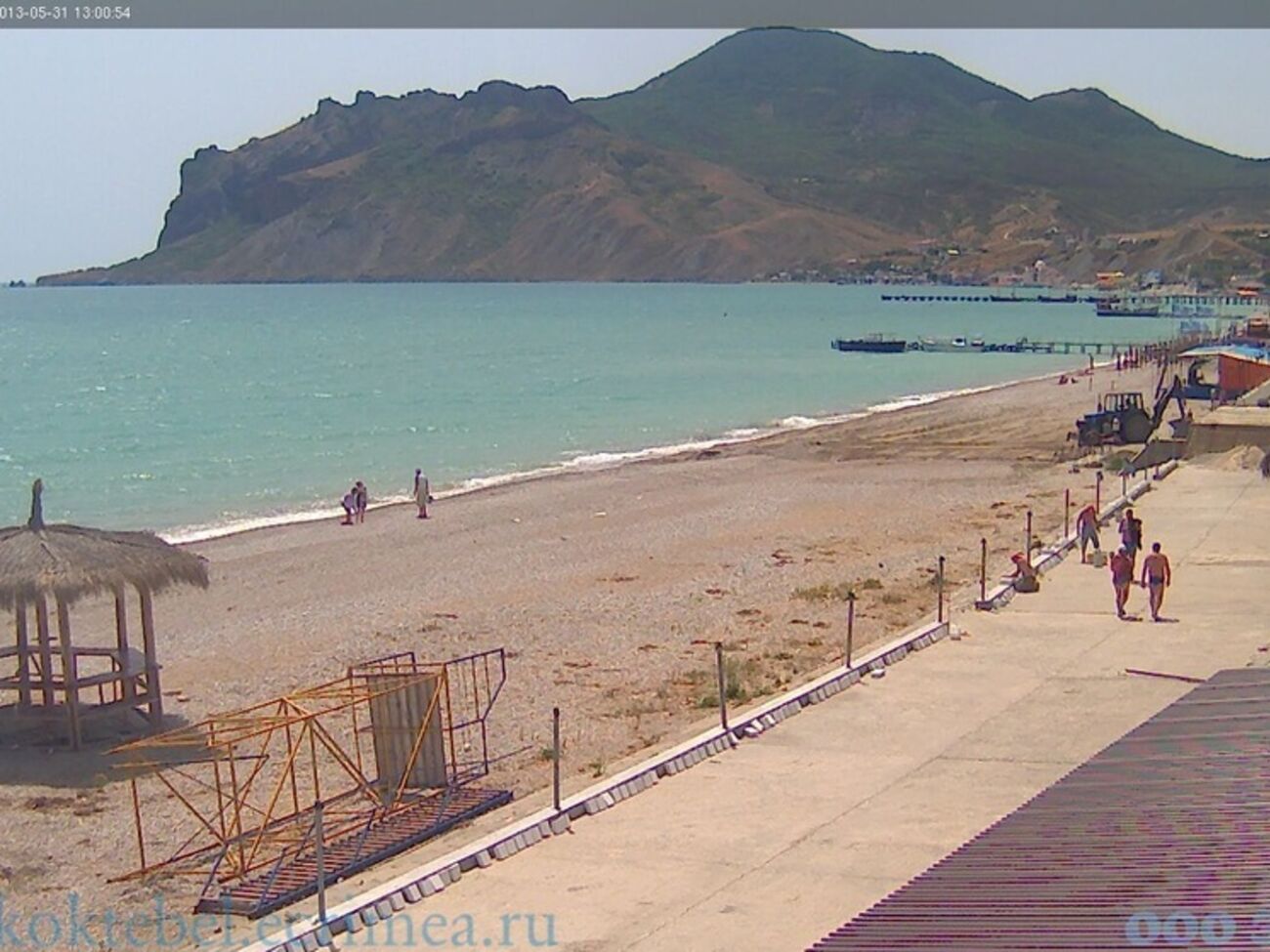 Крымские пляжи не радуют обилием отдыхающих