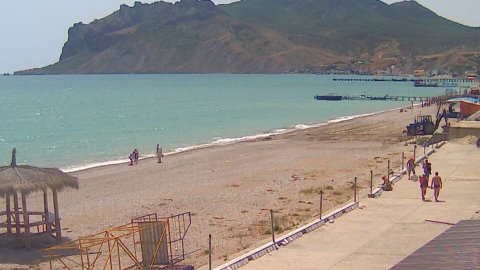 Крымские пляжи не радуют обилием отдыхающих