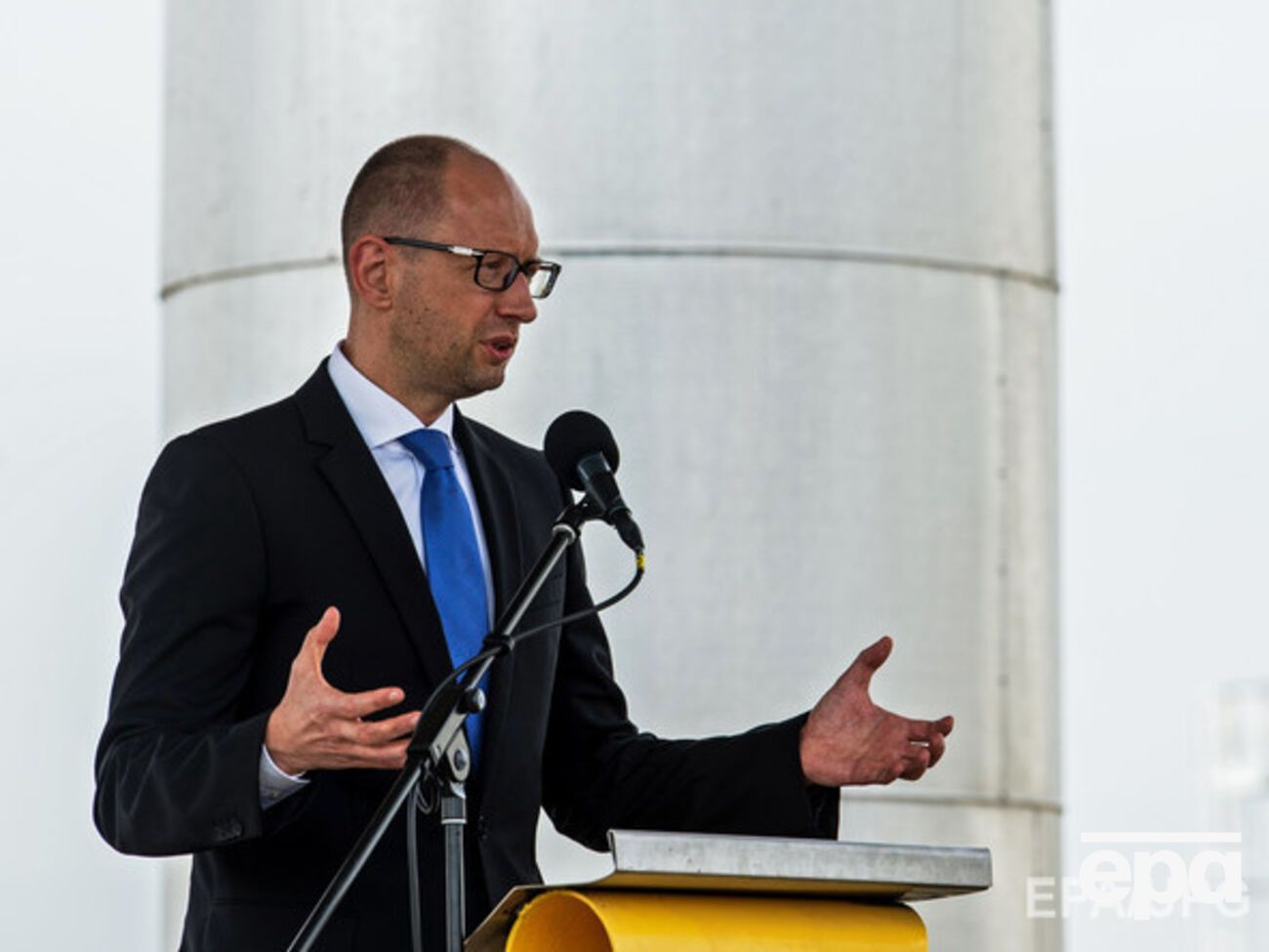 Яценюк настаивает на приватизации компании