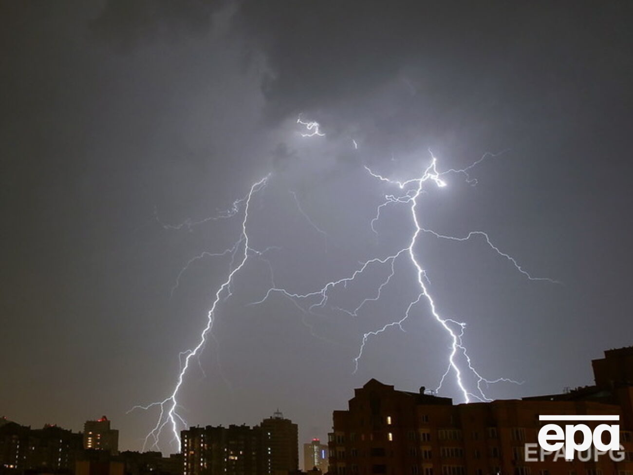Завтра в Киеве ожидаются грозы