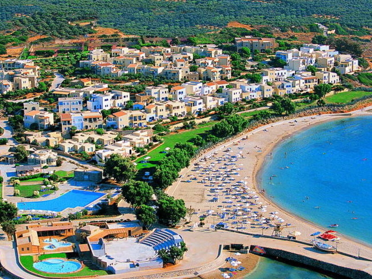 Наибольшей популярностью пользуются участки в окрестностях Афин, на полуострове Халкидики и на острове Крит