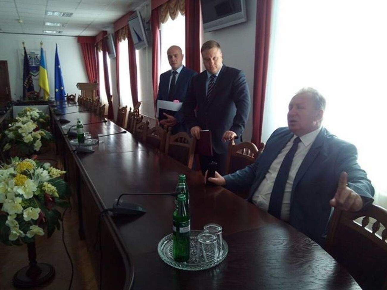 По словам Березы, в ответ на его комментарий Гузырь промолчал