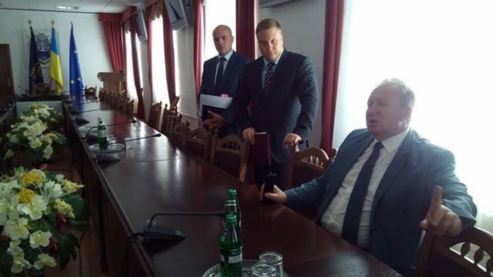 По словам Березы, в ответ на его комментарий Гузырь промолчал