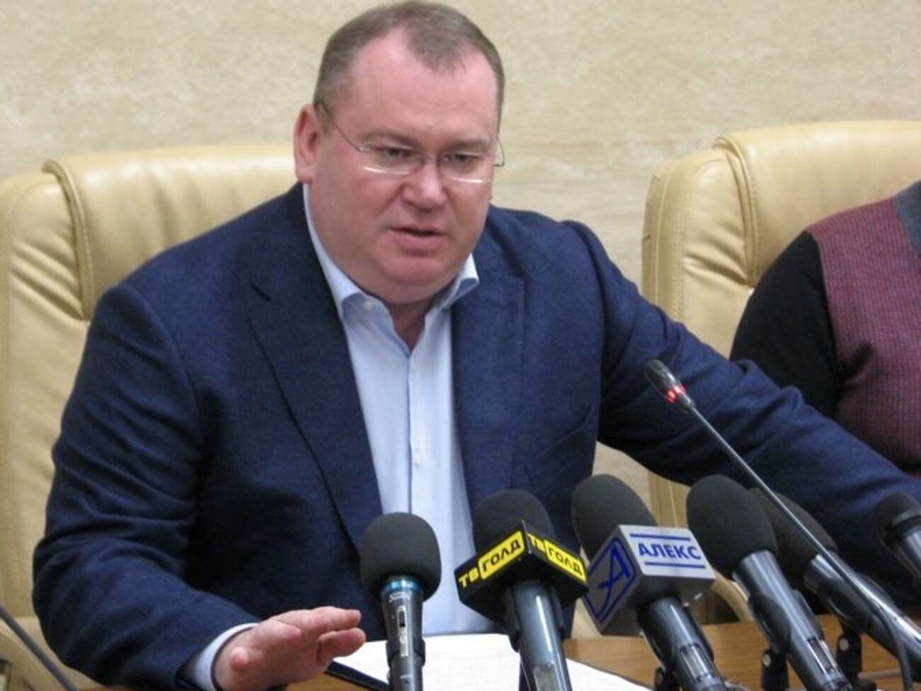 Валентин Резниченко на совещании с президентом заявил, что работает не только Михаил Саакашвили, но и другие губернаторы