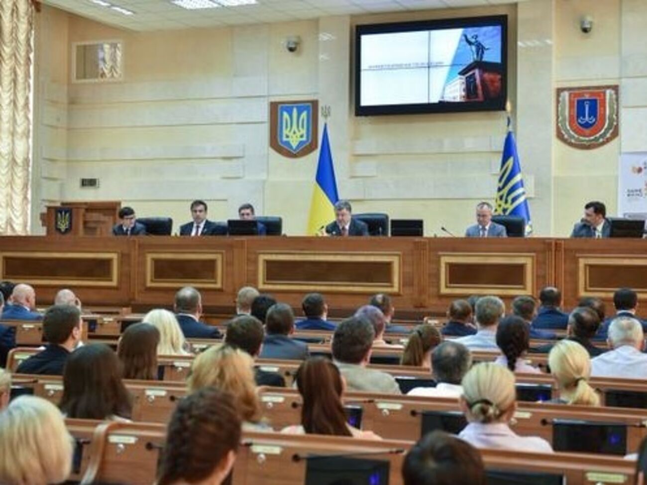 Петр Порошенко анонсировал скорую полицейскую реформу в Украине