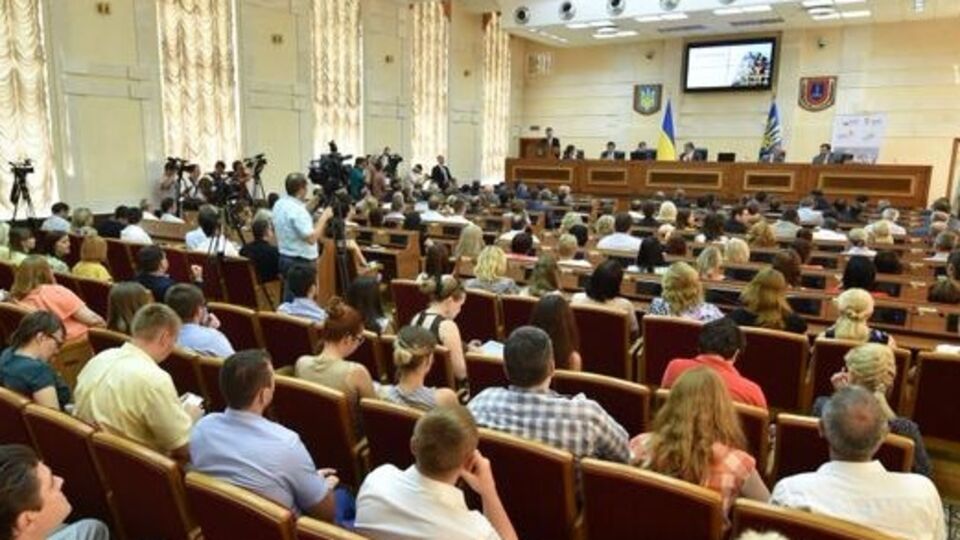 Петр Порошенко хочет, чтобы губернаторы работали без выходных и отпуска