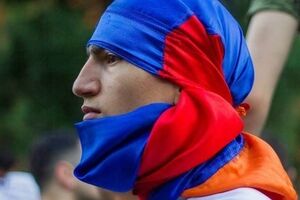 Еще четверо активистов присоединились к голодовке