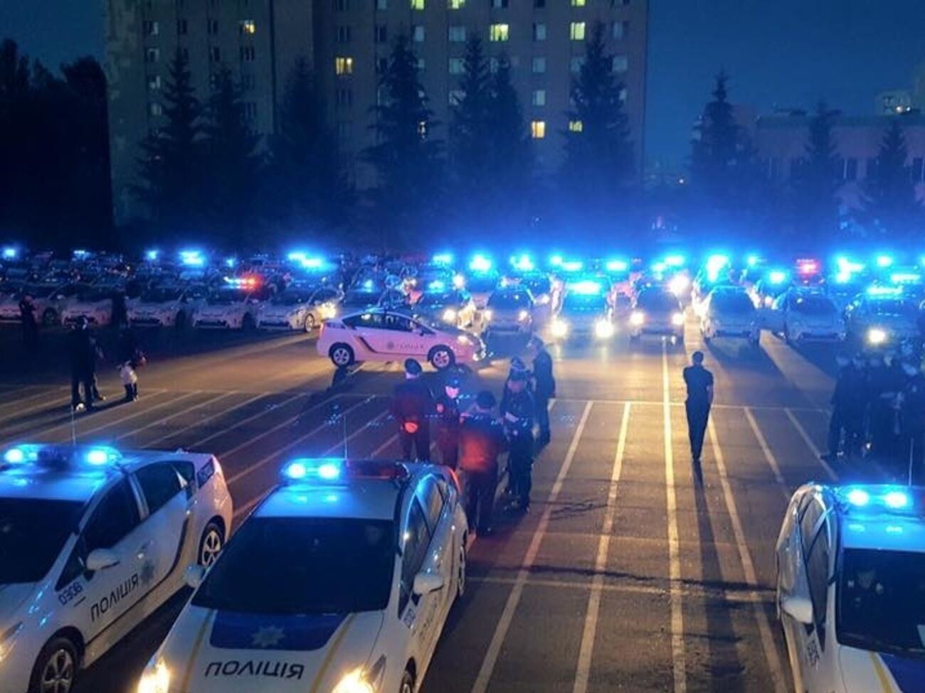 Автомобили новой патрульной полиции застрахованы в компании, которая лишилась лицензии