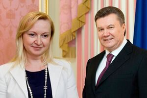 Любовница Януковича Полежай по-прежнему зарабатывает в Украине?