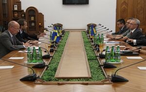 В Киеве состоялась встреча заместителя министра обороны Украины Долгова с послом Швеции Андреасом фон Бекератом