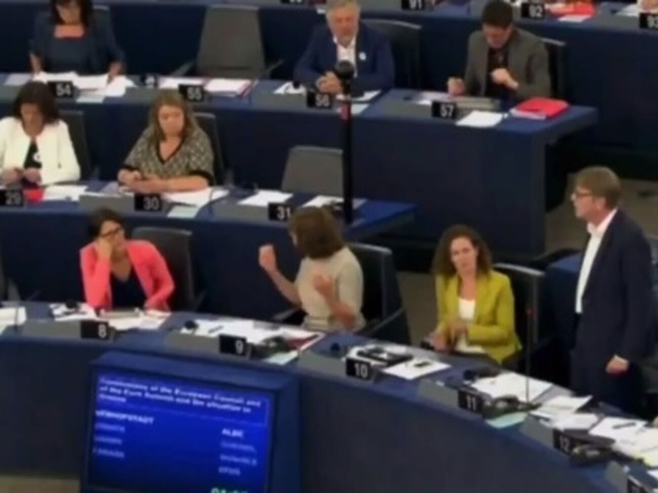 Выступление&nbsp;Ги Верхофстадта депутаты Европарламента встретили аплодисментами