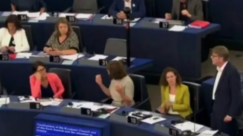 Выступление Ги Верхофстадта депутаты Европарламента встретили аплодисментами
