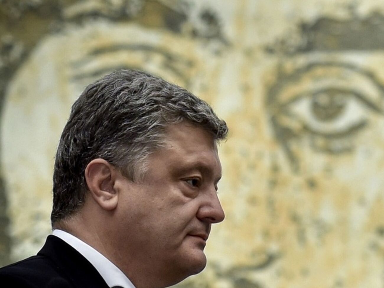 Порошенко выступил на открытии фрески в память Сергея Нигояна