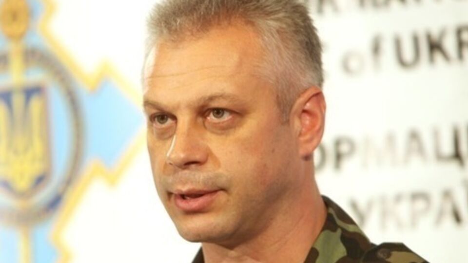 Лысенко: В селах Лозовое и Луганское боевики вели огонь из 152-мм гаубиц