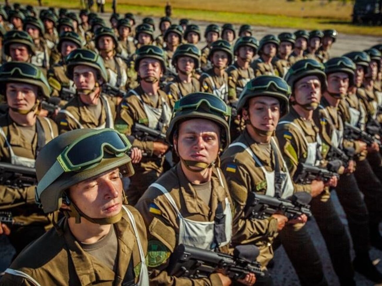 Нацгвардейцы готовятся к военному параду в честь Дня Независимости Украины. Фоторепортаж