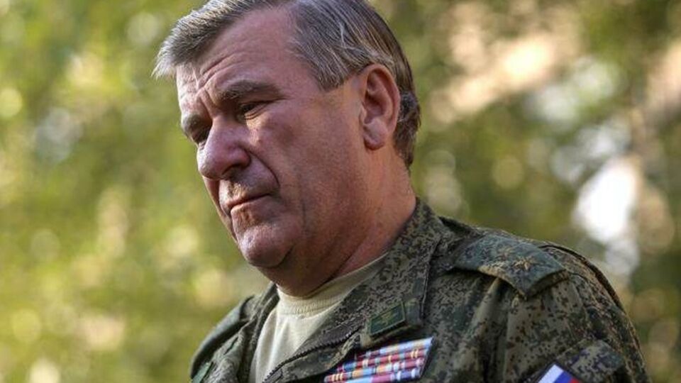 Заместитель командующего сухопутными войсками Российской Федерации генерал-полковник Александр Ленцов
