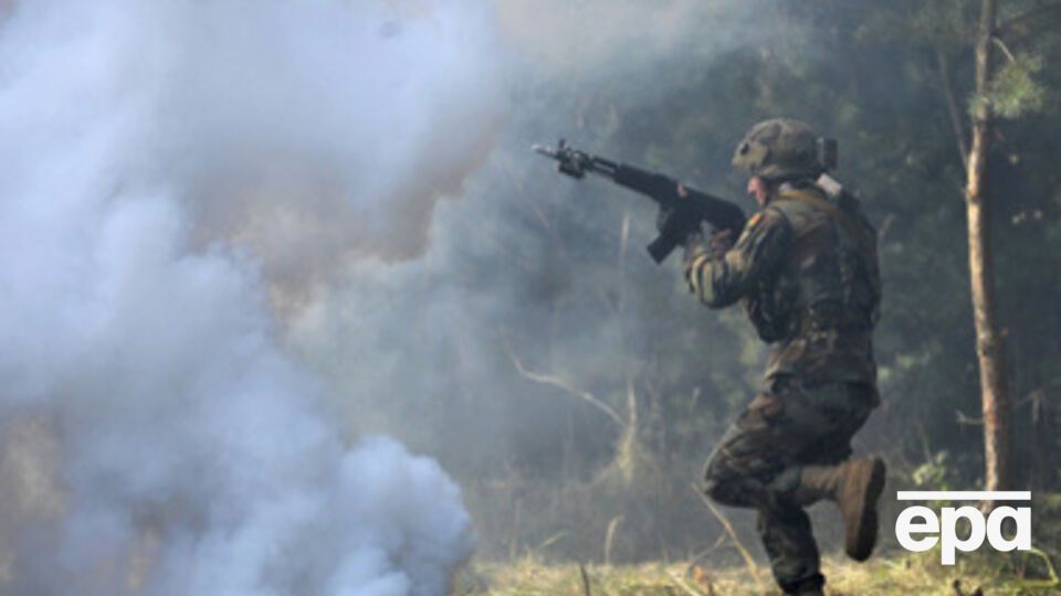 "Оборона Мариуполя": Ночью боевики при поддержке бронетехники штурмовали украинские позиции в районе Старогнатовки