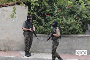 В понедельник в Турции произошла серия атак на полицейских и военных