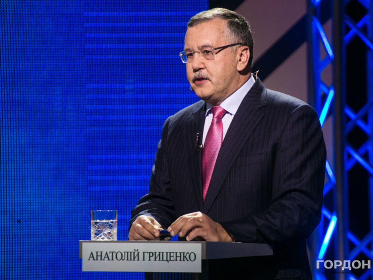 Гриценко считает, что Украине нужна армия по швейцарскому принципу