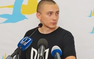 Стерненко: Ну и самый актуальный вопрос, который мне задают: "Будет ли "Правый сектор" бить геев?" Нет, не будет