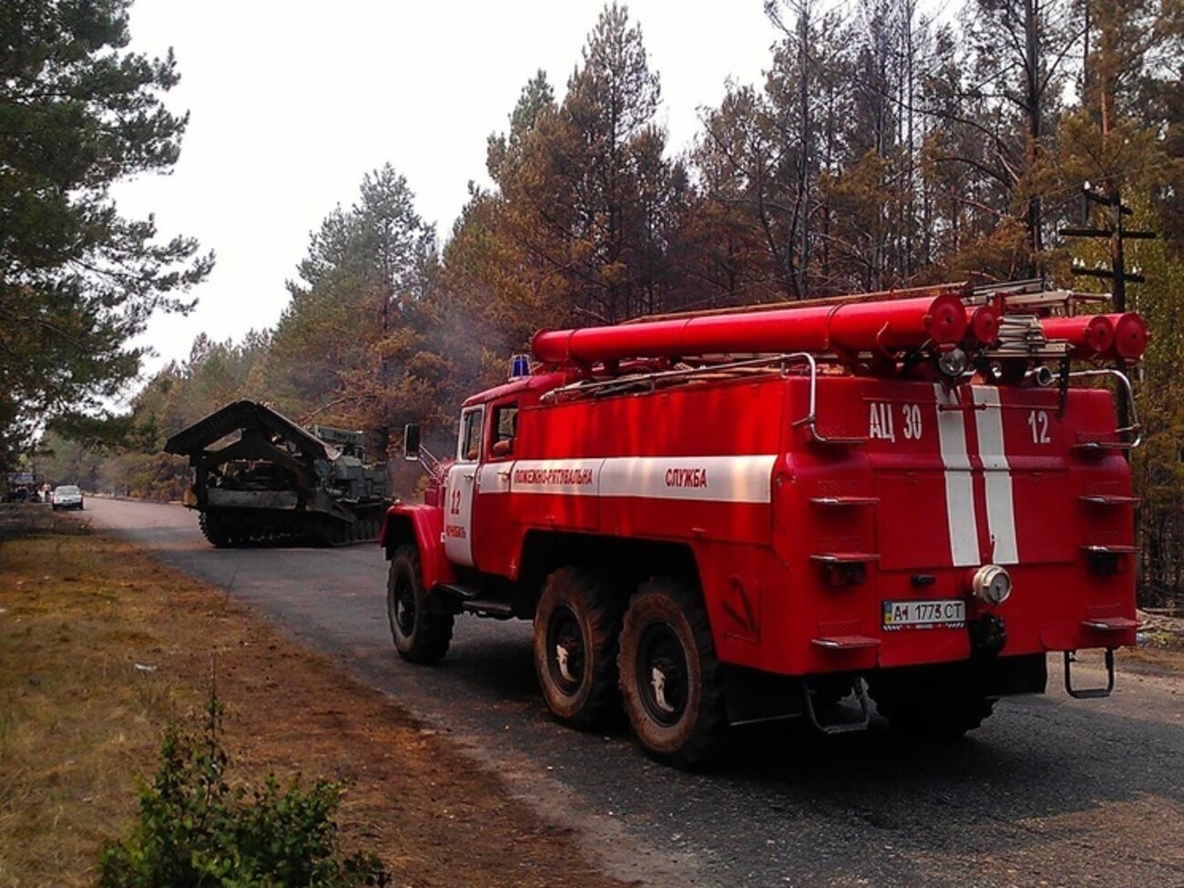В "Чернобыльской пуще" продолжается тушение пожара