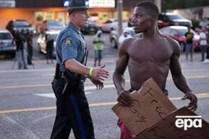 В Фергюсоне продолжаются протесты