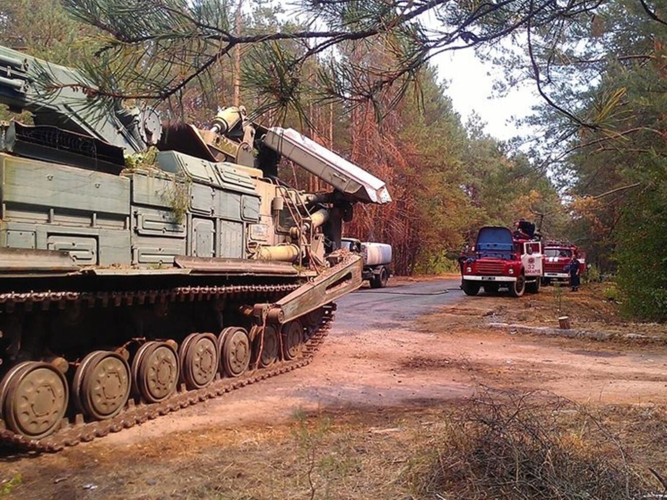 В "Чернобыльской пуще" продолжается тушение пожара