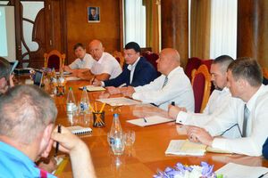 Табачная компания "Джей Ти Интернэшнл Компани Украина" договорилась с Закарпатской облгосадминистрацией о содействии противодействию контрабанды сигарет