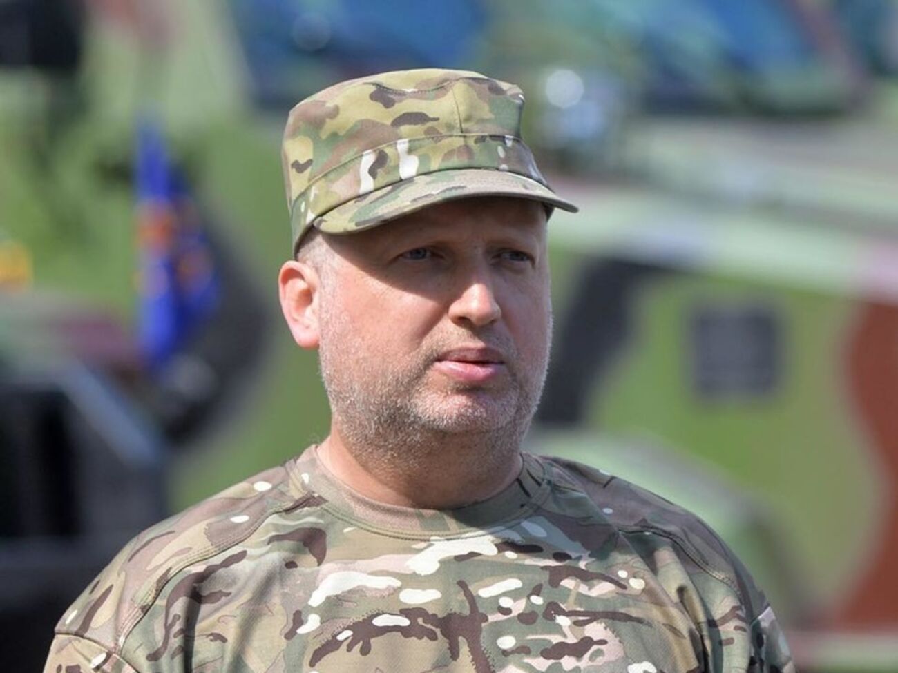 Александр Турчинов заявил, что силы АТО готовы отвечать на провокации боевиков, не нарушая Минские соглашения