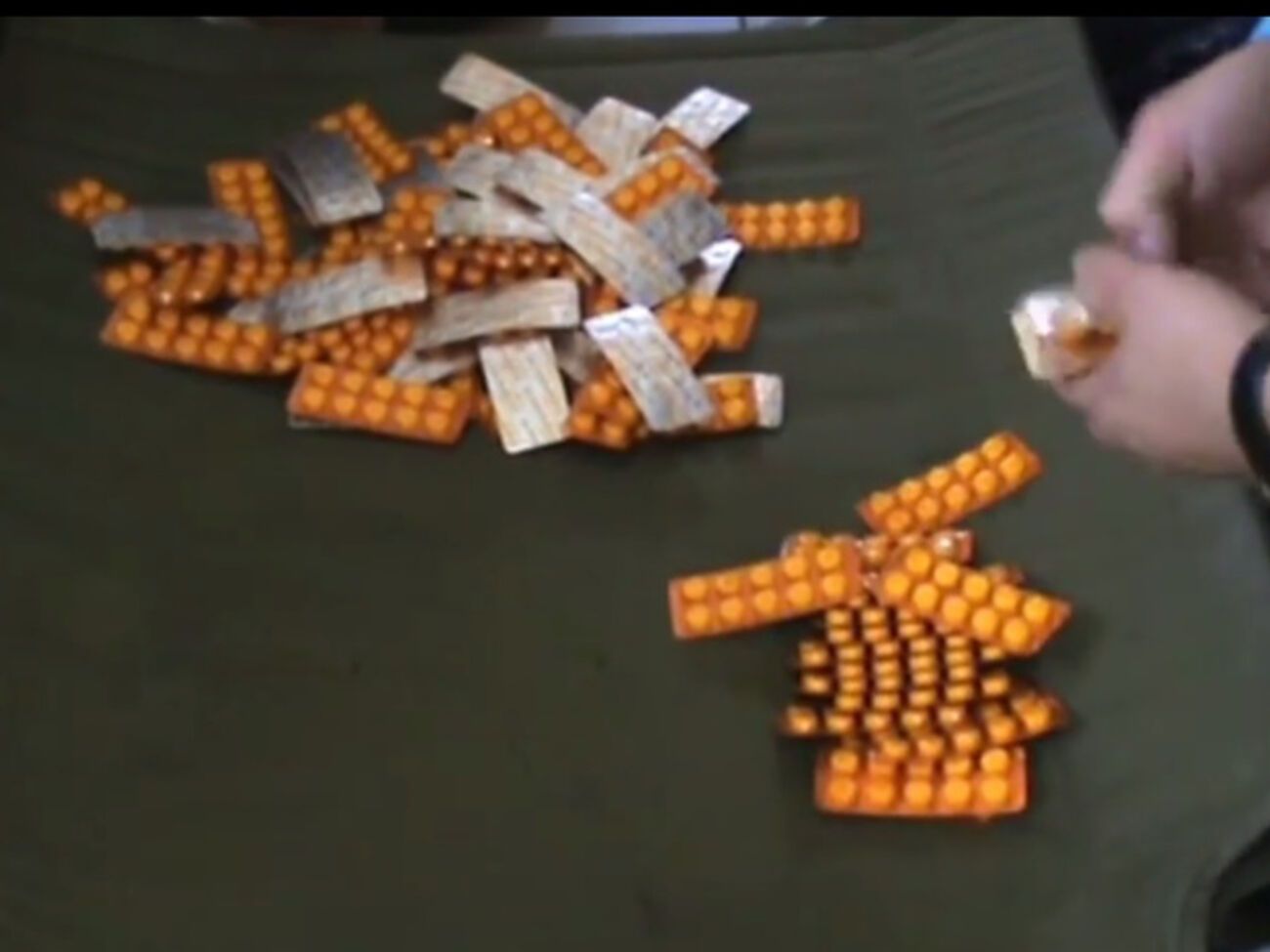 Обезболивающие таблетки изъяты при&nbsp; попытке провезти их на оккупированные территории