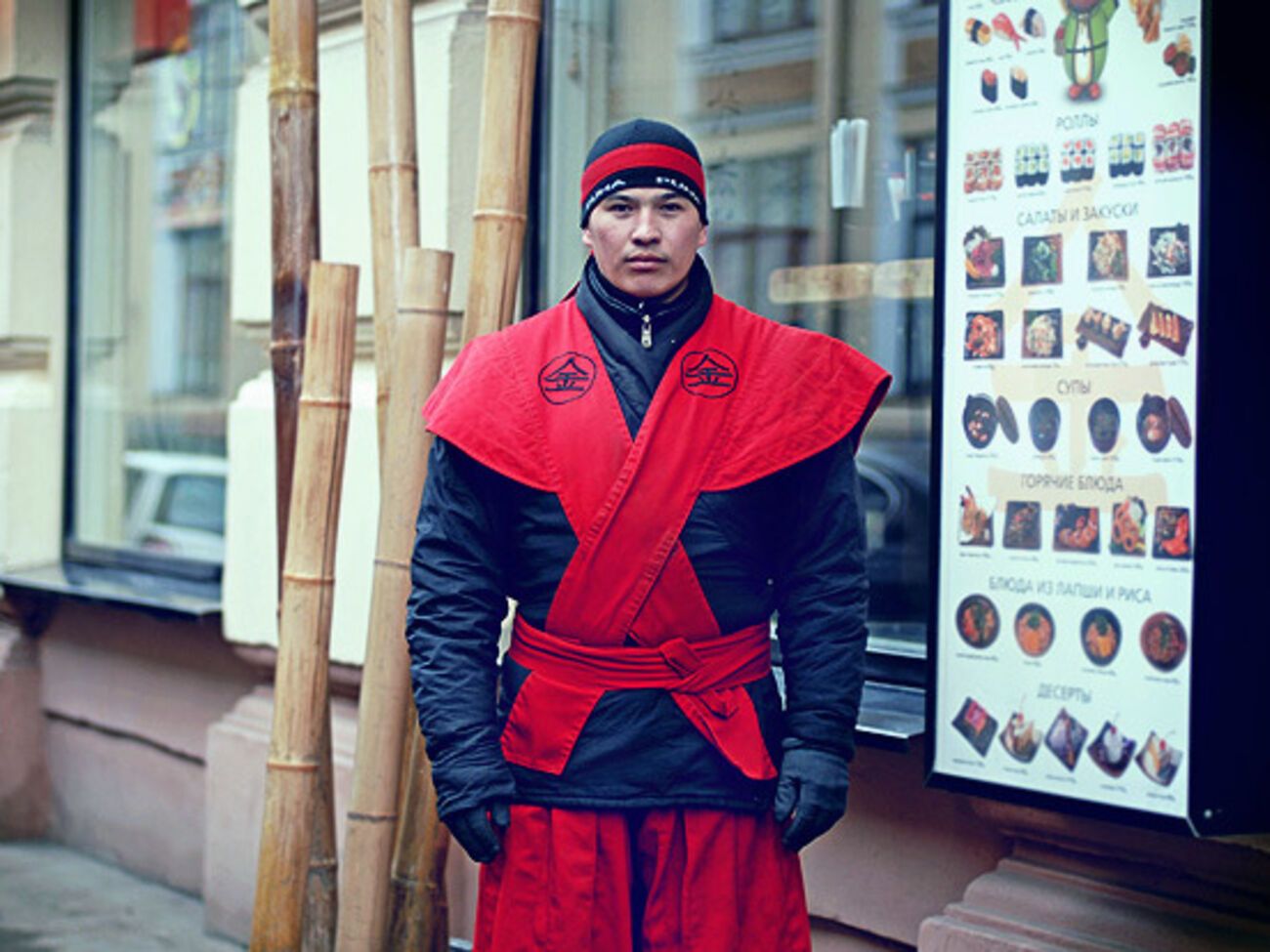 Работники ресторана отбились от физически сильного чеченца сковородой