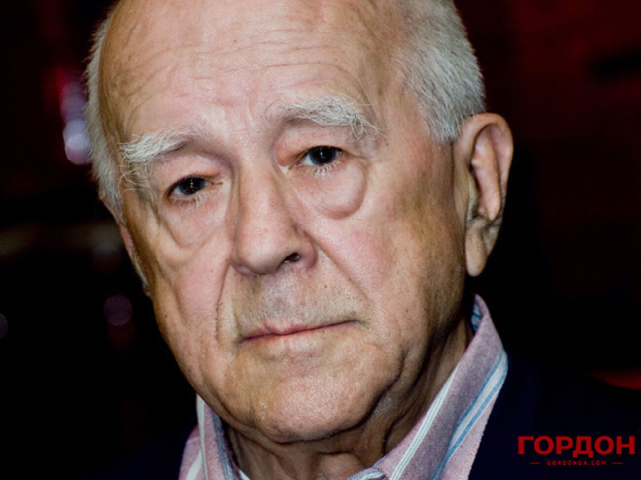 Виталий Коротич: Агрессивная пропаганда зомбирует множество людей и в России, и в Украине. Но не забывайте, что у вас есть возможность выключить и ТВ, и радио