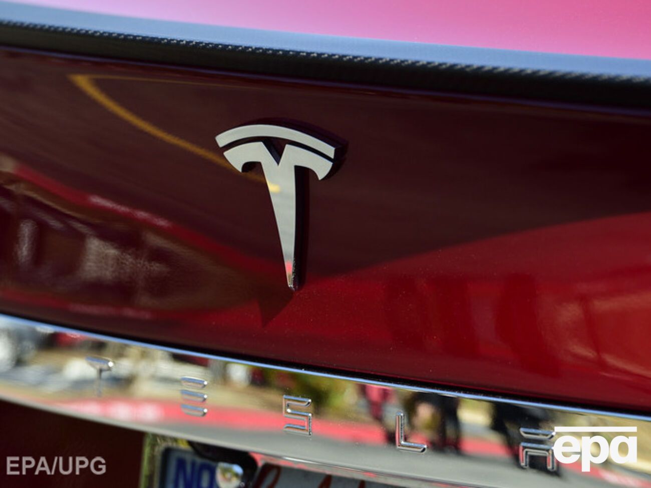 Исполнительный директор Элон Маск приобретет еще 84 тыс. акций