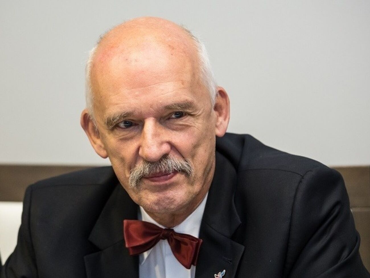 Януш Корвин-Микке сказал, что Крым "действительно вошел в состав России"