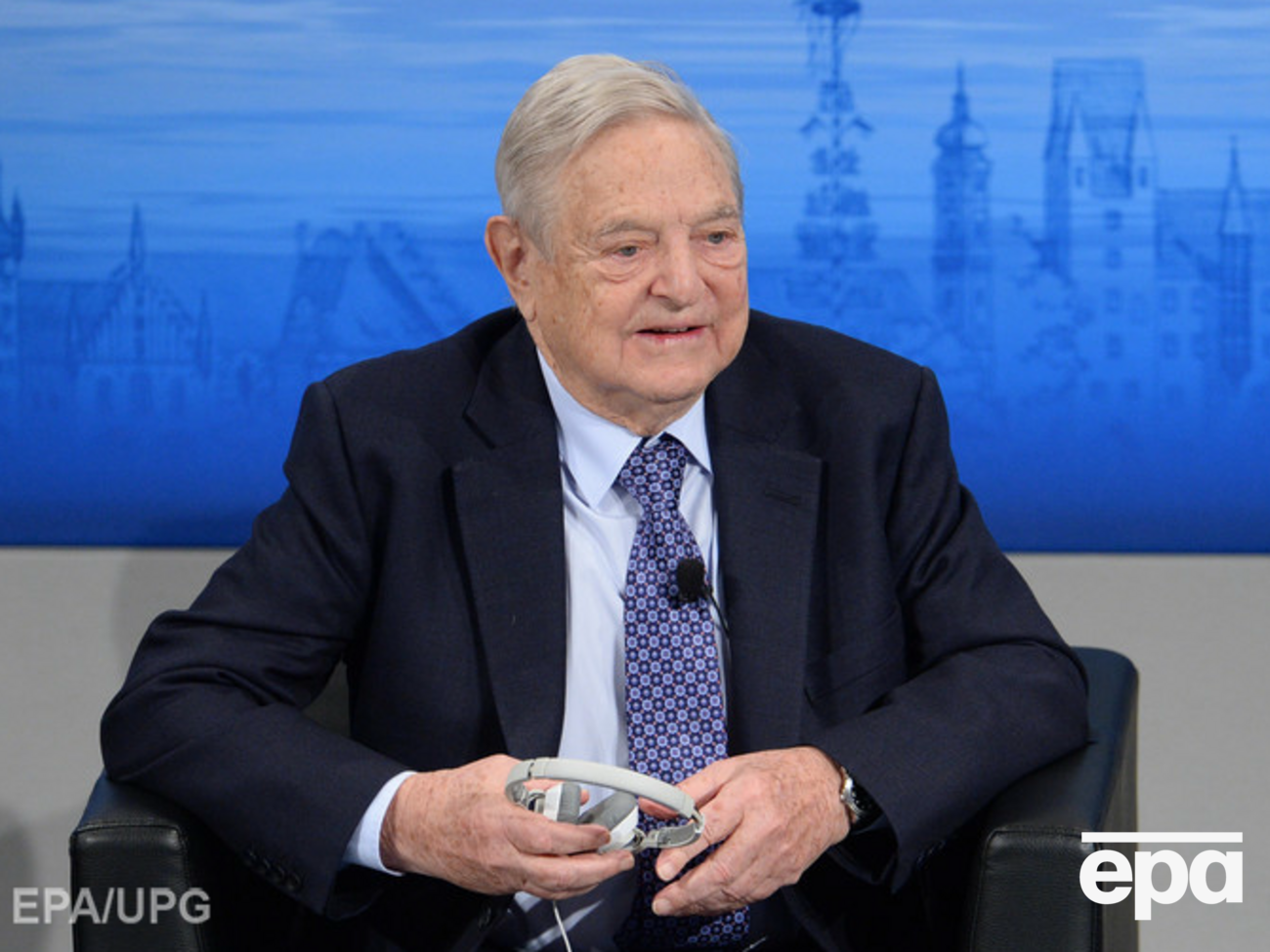 Дефолт не является приговором для экономики страны, считает Сорос